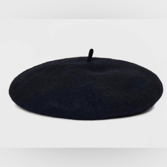 Knit Beret Hat - Picture 1 of 4